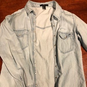 Women’s Button-Down Chambray Top